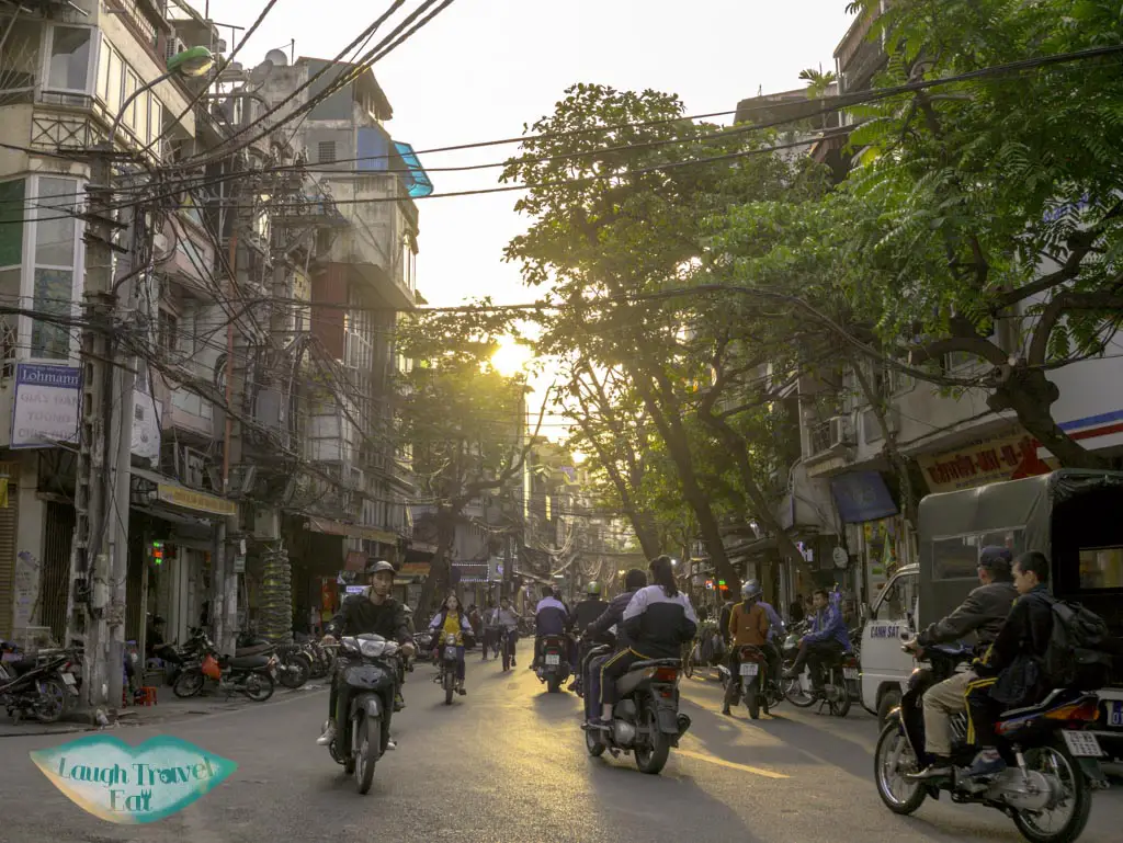 Hanoi Traffic Daunts Tourists - The New York Times