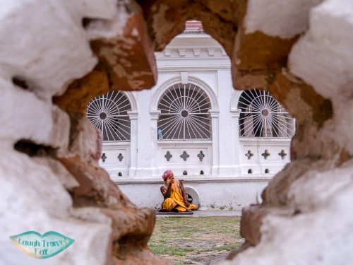 holy-man-at-Pashupatinath-Temple-kathmandu-nepal-laugh-travel-eat