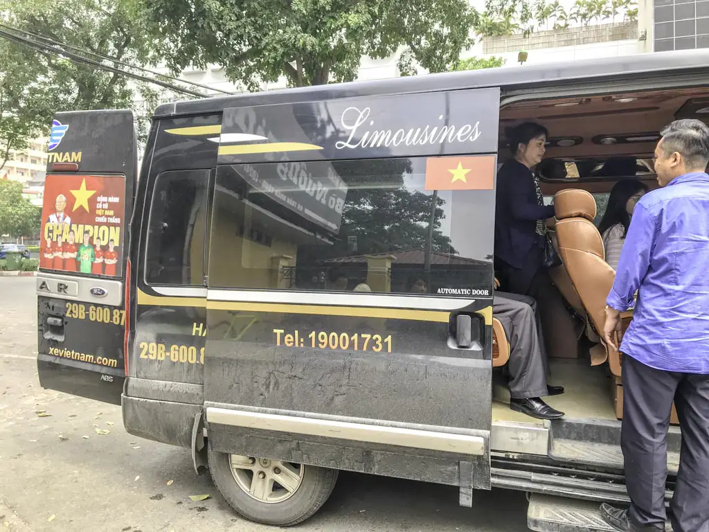 limousine-ninh-binh-to-hanoi-vietnam-Laugh-Travel-Eat