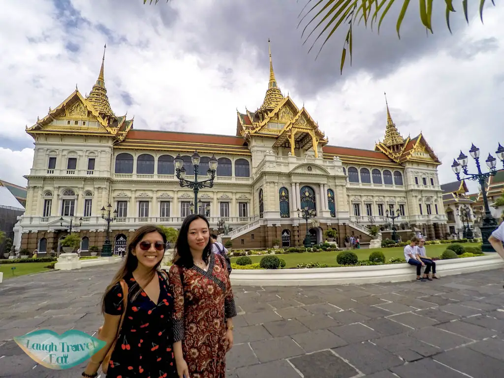 Chakri-Maha-Prasat-Hall-grand-palace-bangkok-thailand-laugh-travel-eat
