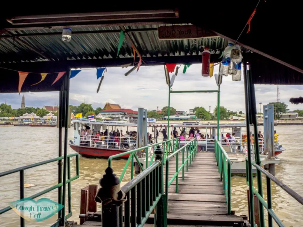 ferry-to-wat-arun-bangkok-Thailand-laugh-travel-eat