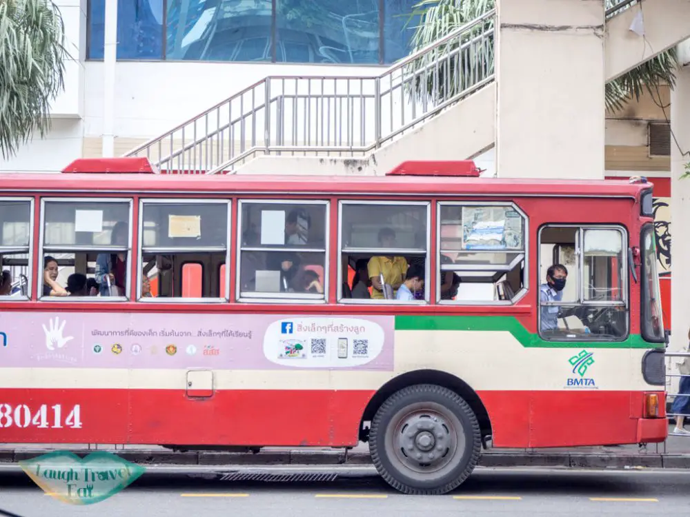 public-bus-bangkok-Thailand-laugh-travel-eat