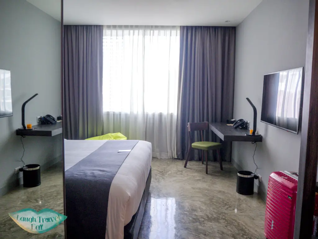 room-at-zazz-urban-bangkok-thailand-laugh-travel-eat