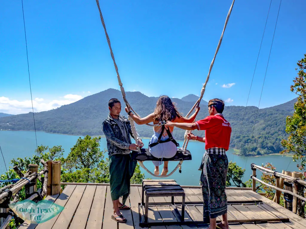 high-swing-at-wanagiri-hidden-hill-bedugul-bali-indonesia-laugh-travel-eat