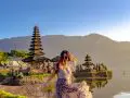 me-sunrise-at-ulun-danu-beratan-temple-bedugul-bali-indonesia-laugh-travel-eat