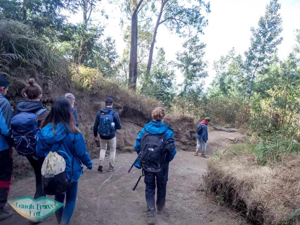 start-of-the-path-at-kawah-ijen-java-indonesia-laugh-travel-eat