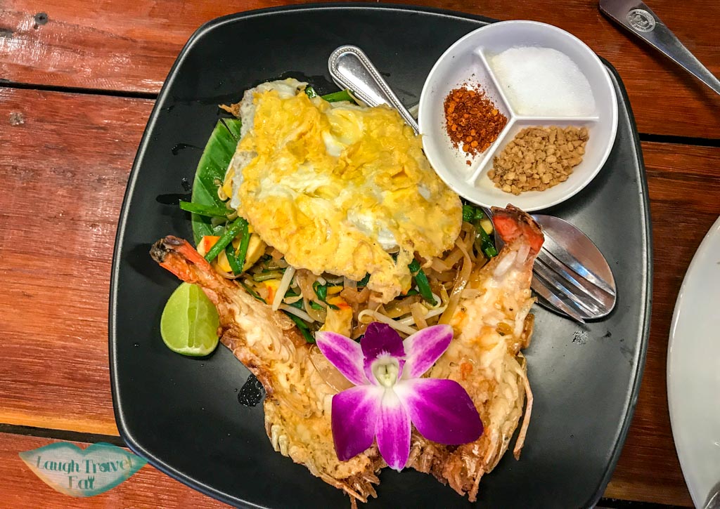 pad-thai-345-By-Yorwor-chatuchak-market-bangkok-thailand-laugh-travel-eat