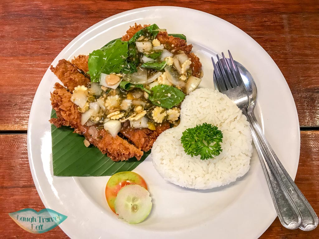 pork-rice-345-By-Yorwor-chatuchak-market-bangkok-thailand-laugh-travel-eat