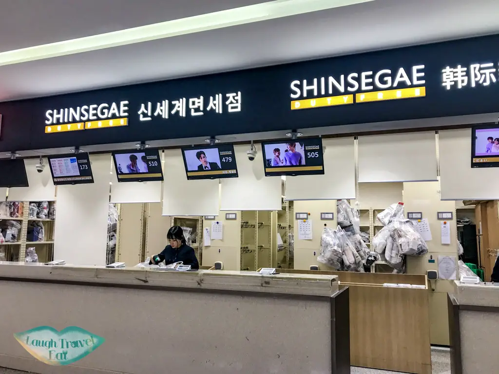 counter-pick-up-shinsegae-duty-free-pick-up-incheon-airport-terminal-2-seoul-south-korea-laugh-travel-eat