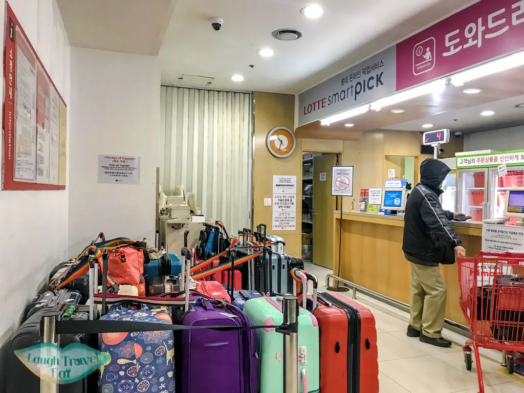 free-luggage-storage-lotte-mart-seoul-station-seoul-south-korea-laugh-travel-eat
