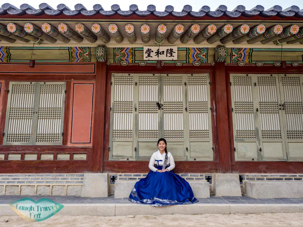 galleries-of-inner-court-Gyeongbokgung-seoul-south-korea-laugh-travel-eat