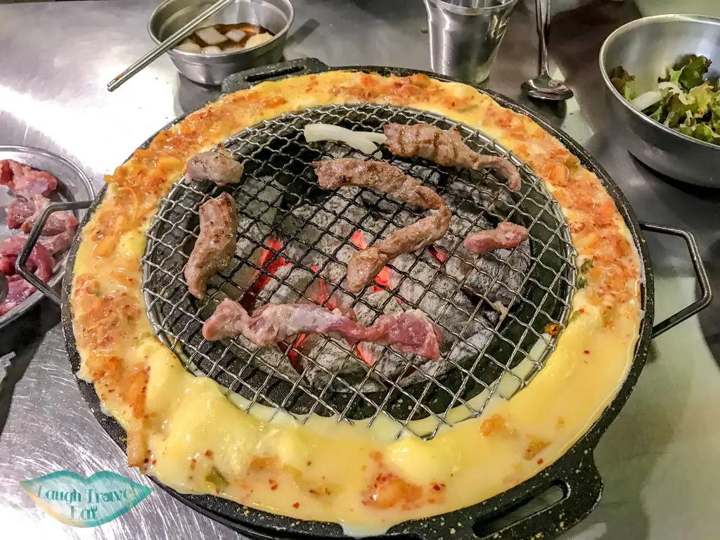 korean-bbq-MAPOGALMAEGI-myeongdong-seoul-south-korea-laugh-travel-eat-2