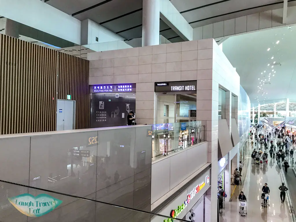 shinsegae-duty-free-pick-up-incheon-airport-terminal-2-seoul-south-korea-laugh-travel-eat