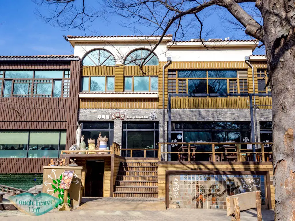 yeonga-lunch-box-nami-island-gangwon-south-korea-laugh-travel-eat