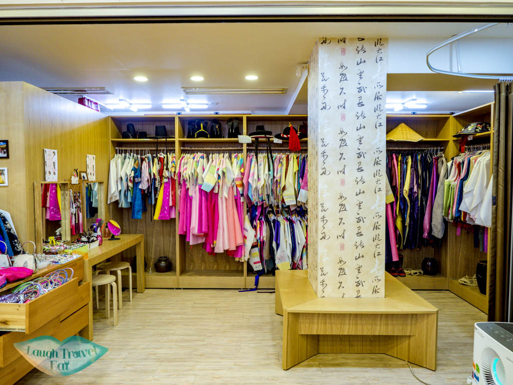 C-and-B-choices-3355-hanbok-rental-place-seoul-south-korea-laugh-travel-eat