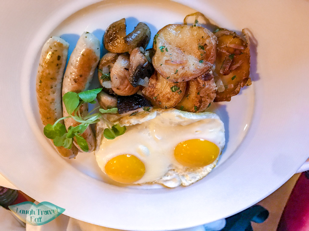 a-la-carte-breakfast-lescape-hotel-seoul-myeongdong-south-korea-laugh-travel-eat-3