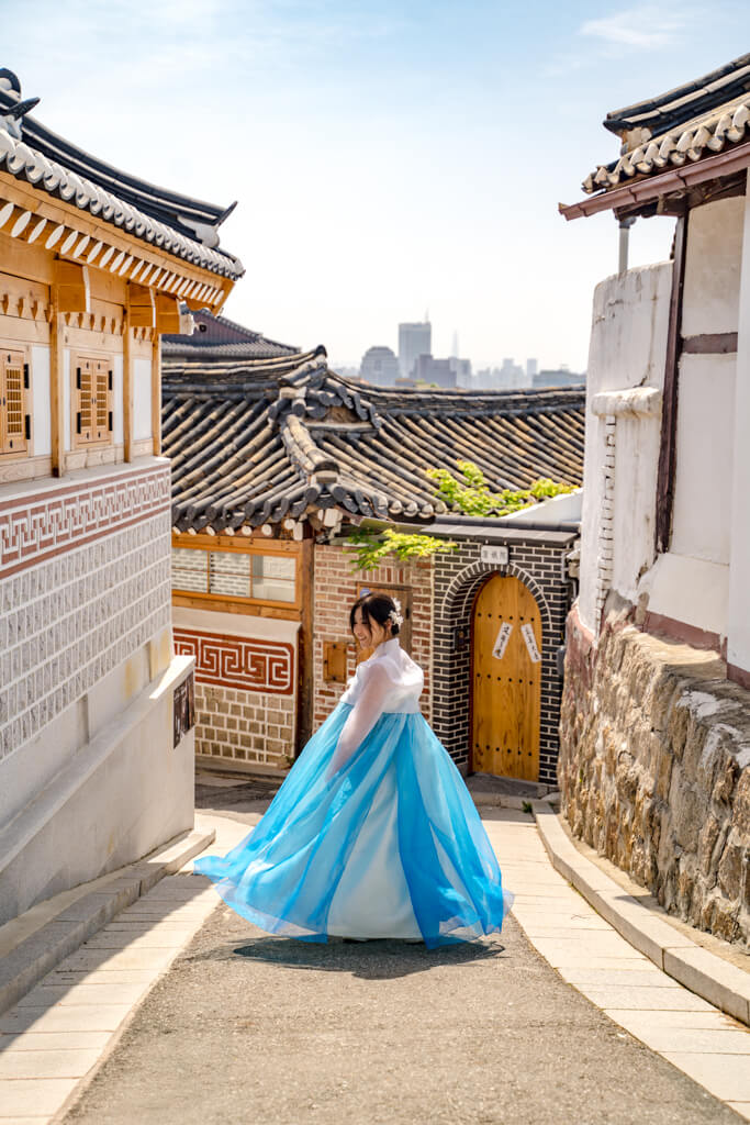 hanboknam hanbok in buckhon hanok Seoul South Korea _ Laugh Travel Eat-2