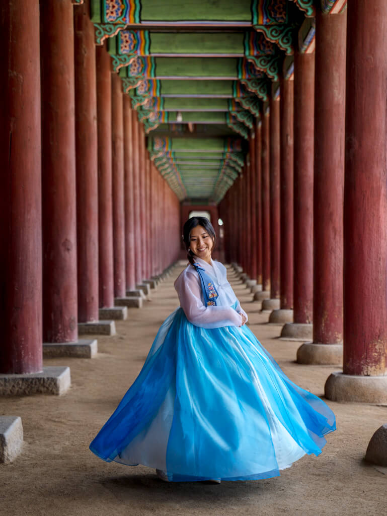 hanboknam hanbok in gyeongbokgung Seoul South Korea _ Laugh Travel Eat-5