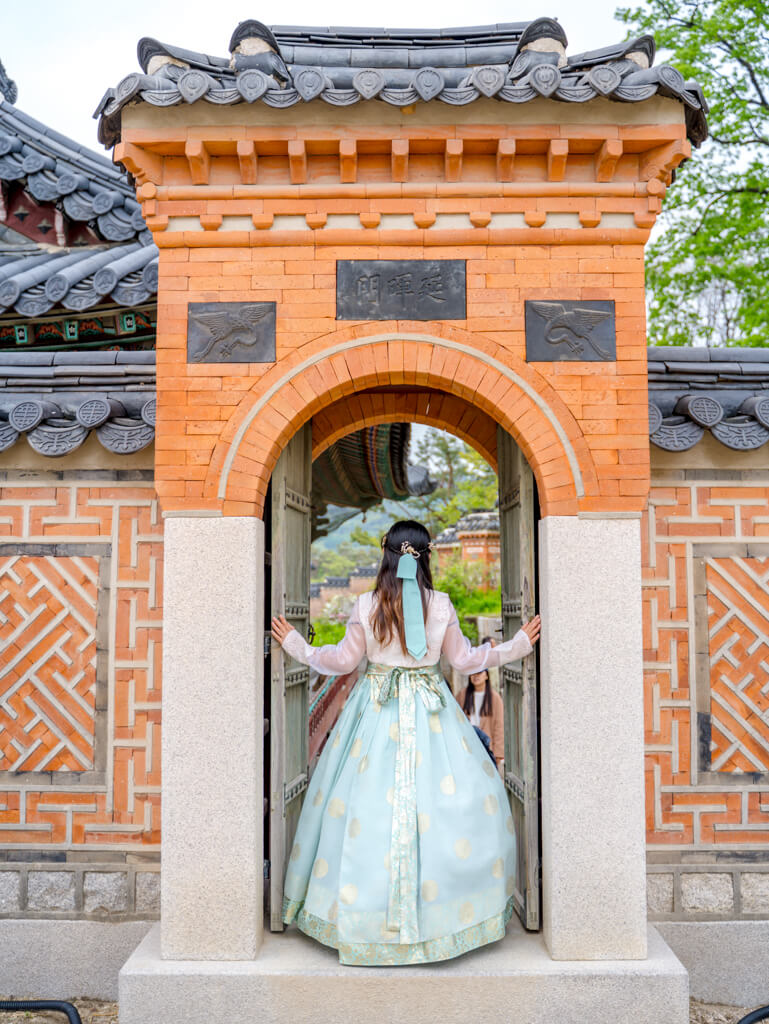 one day hanbok hanbok in gyeongbokgung hanok Seoul South Korea _ Laugh Travel Eat