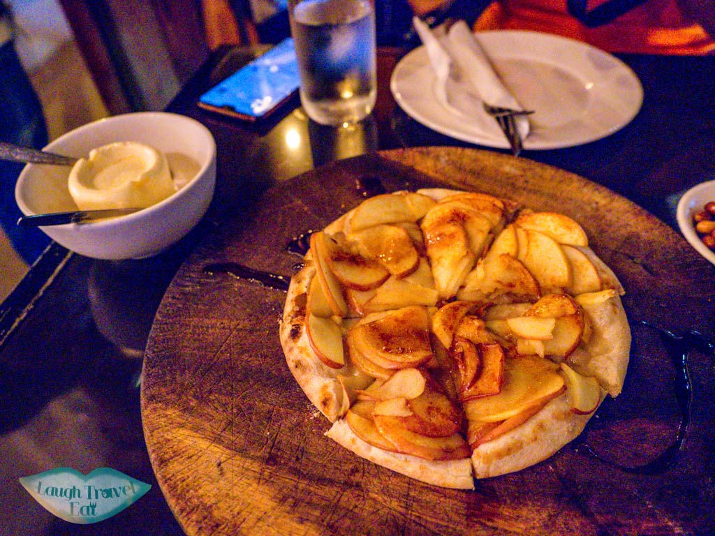 apple-pizza-tysons-kitchen-vientiane-laos-laugh-travel-eat