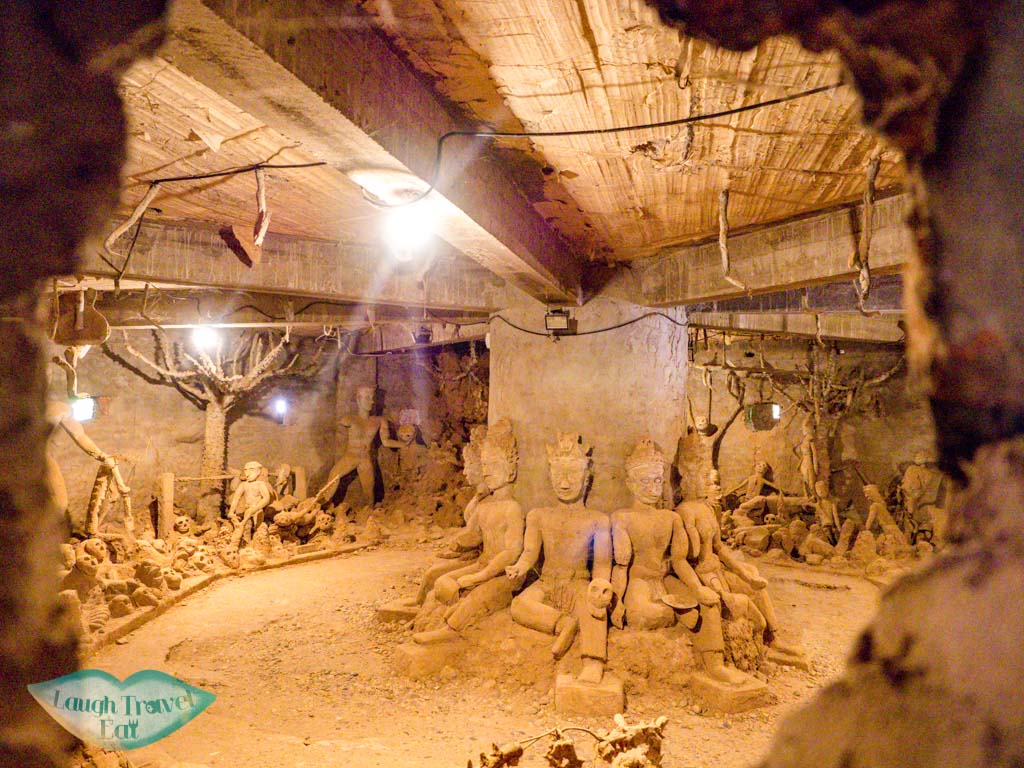 hell-and-earth-buddha-park-vientiane-laos-laugh-travel-eat