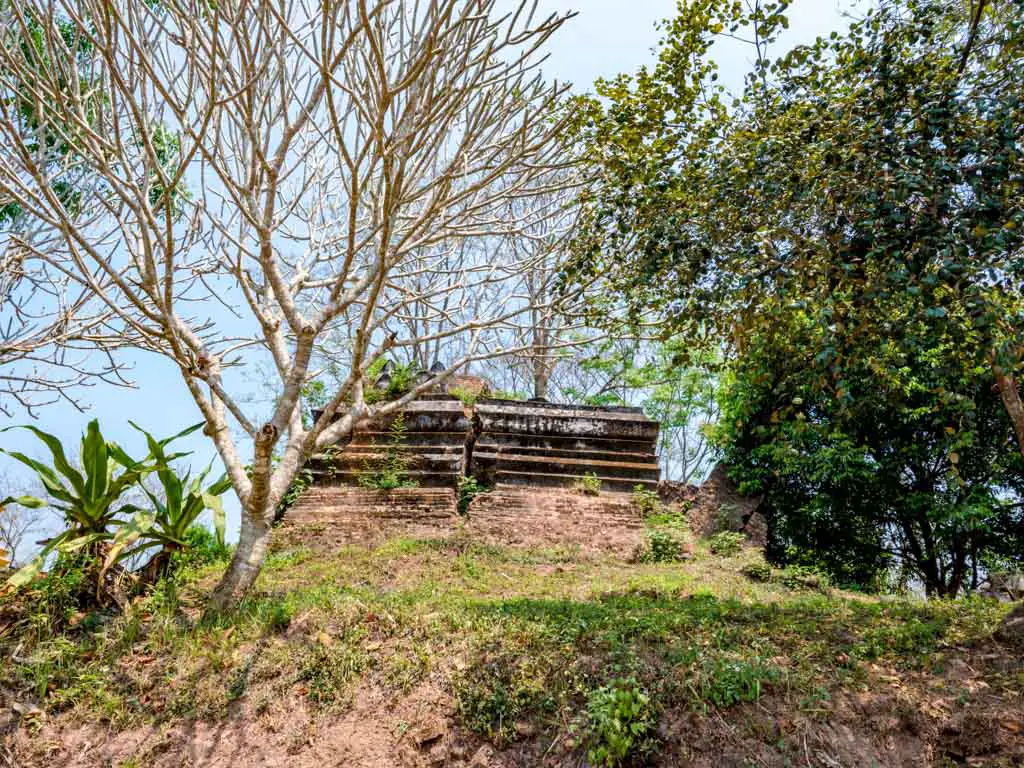 old-Poumpouk-Stupa-luang-namtha-laos-laugh-travel-eat