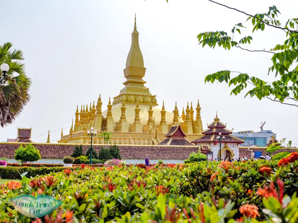 pha-that-luang-vientiane-laos-laugh-travel-eat