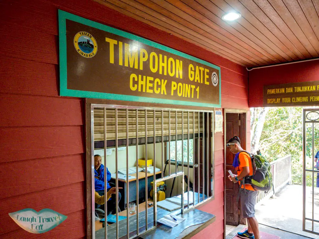 registration-timpohon-gate-mount-kinabalu-sabah-malaysia-laugh-travel-eat