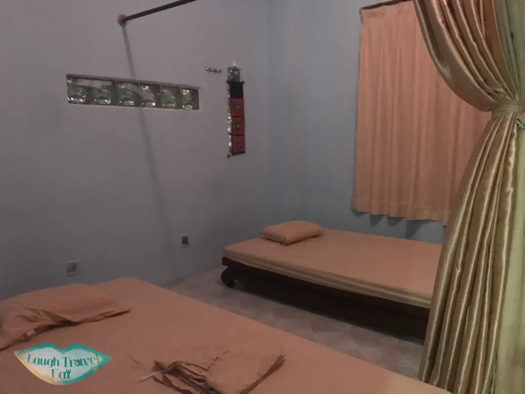 room-in-Lao-Phu-Thai-Massage-and-Spa-vientiane-laos-laugh-travel-eat