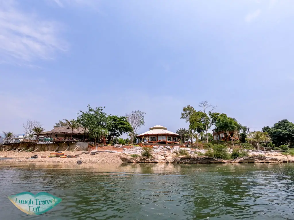 tubing-etc-nam-song-river-vang-vieng-laos-laugh-travel-eat1