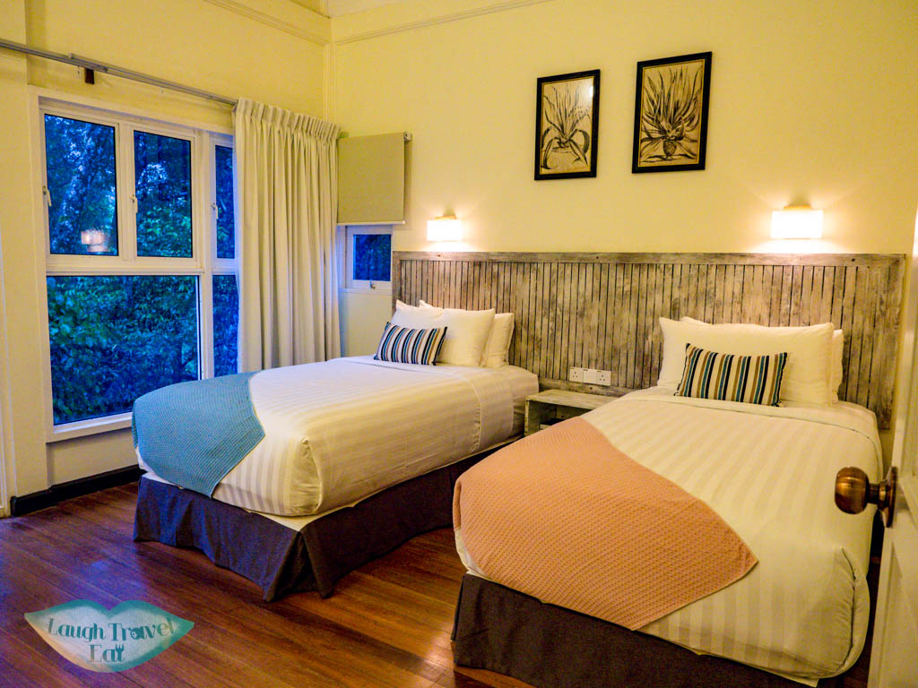 twin-room-nepenthes-lodge-kinabalu-park-sabah-malaysia-laugh-travel-eat