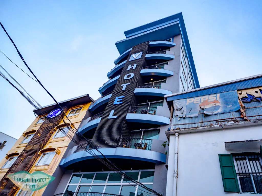 v-hotel-vientiane-laos-laugh-travel-eat