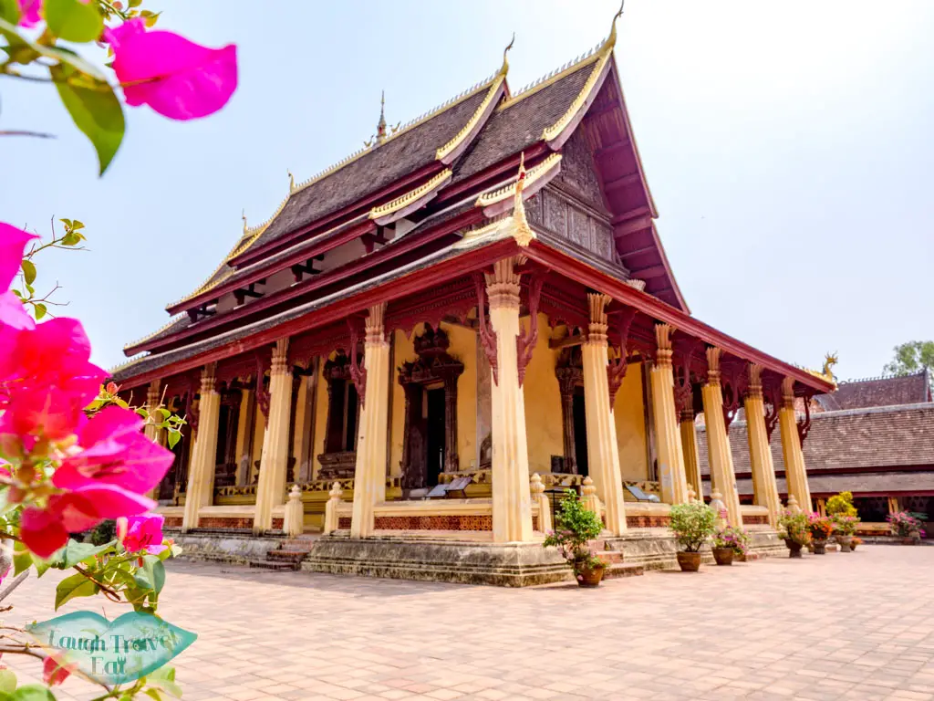 wat-sisaket-vientiane-laos-laugh-travel-eat