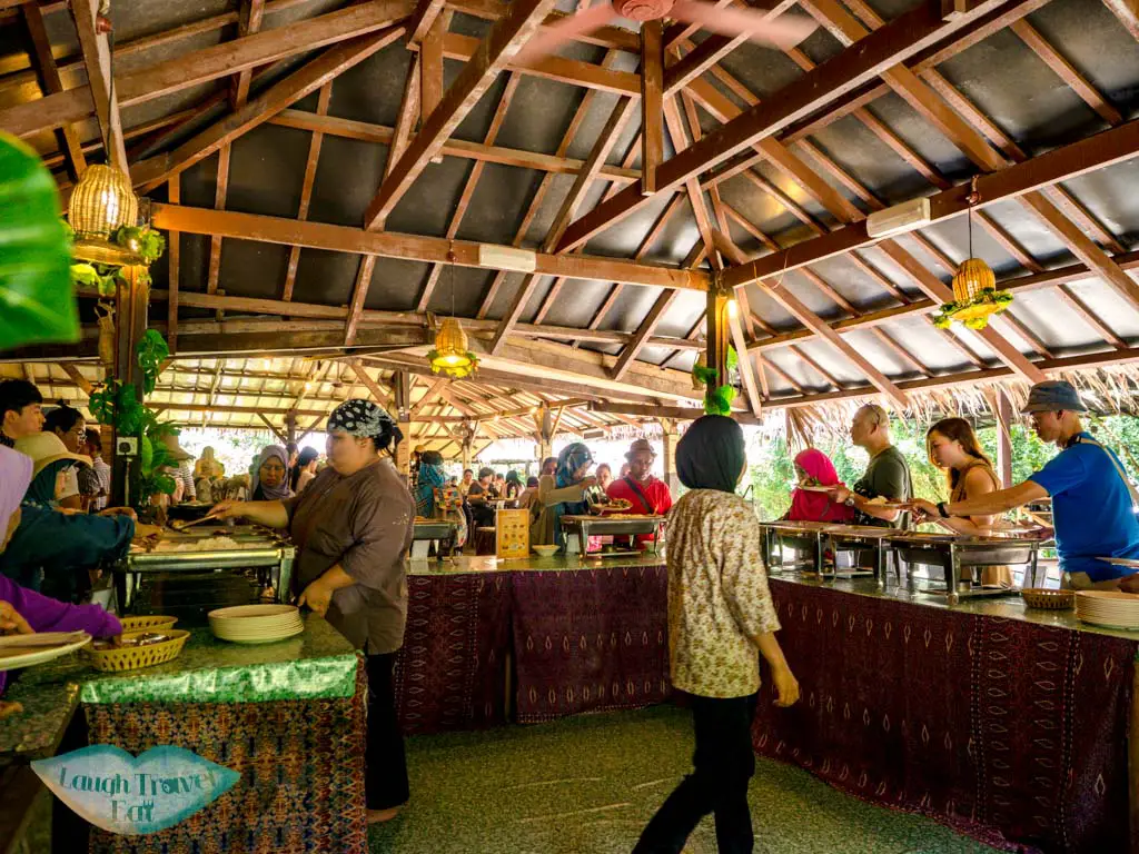 buffet-lunch-mari-mari-culture-village-Kota-Kinabalu-kota-kinabalu-sabah-malaysia-laugh-travel-eat
