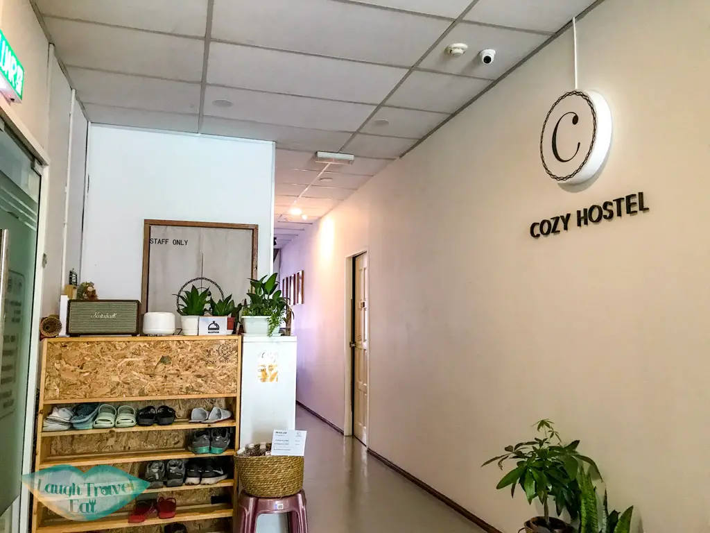 cozy-hostel-Kota-Kinabalu-kota-kinabalu-sabah-malaysia-laugh-travel-eat