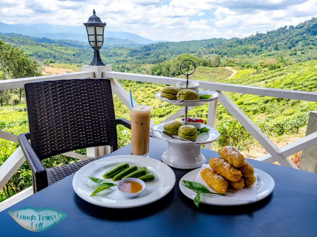 dessert-spread-sabah-tea-kota-kinabalu-sabah-malaysia-laugh-travel-eat