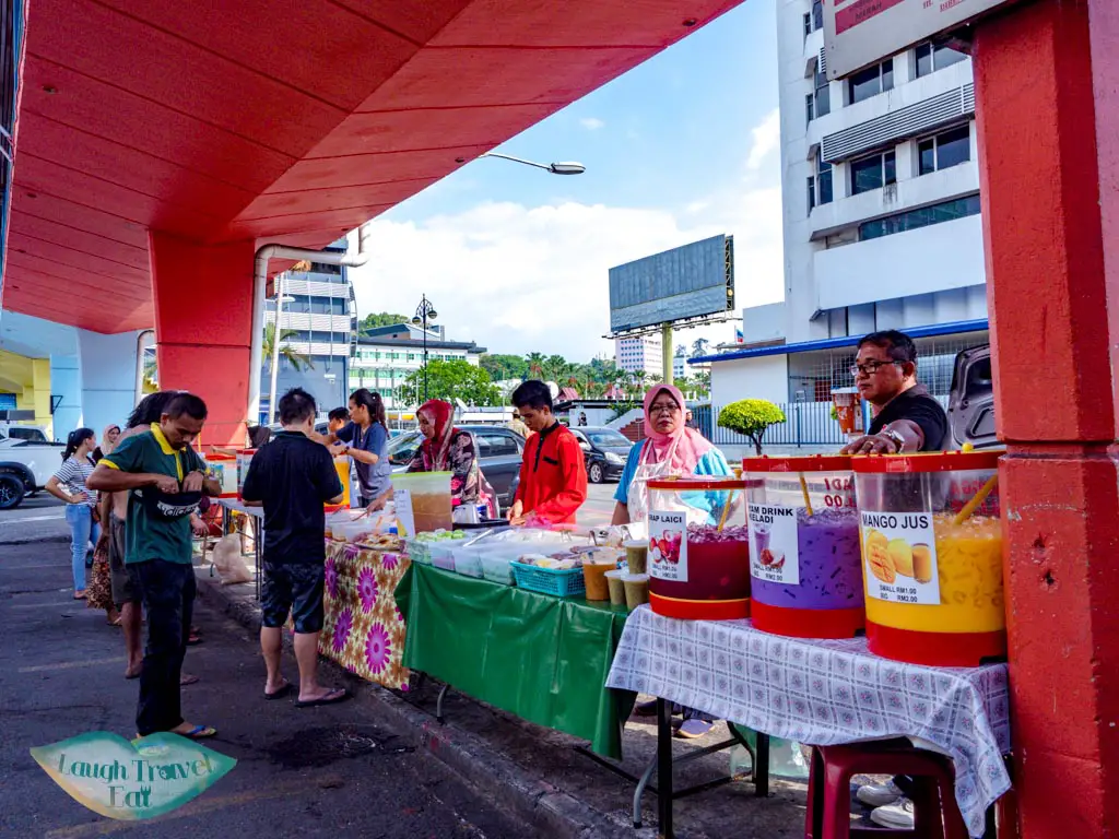handicraft-market-Kota-Kinabalu-kota-kinabalu-sabah-malaysia-laugh-travel-eat