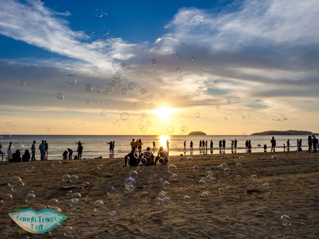 sunset-crowds-Tanjung-Arun-kota-kinabalu-sabah-malaysia-laugh-travel-eat