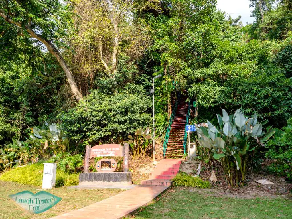 trail-start-for-signal-hill-observation-deck-kota-kinabalu-sabah-malaysia-laugh-travel-eat