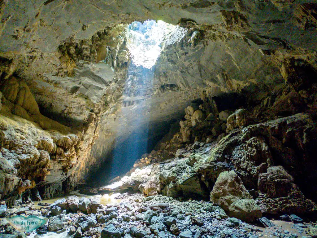 Ho Dong Tien Cave, Vietnam: Breaking Barriers World Travelers