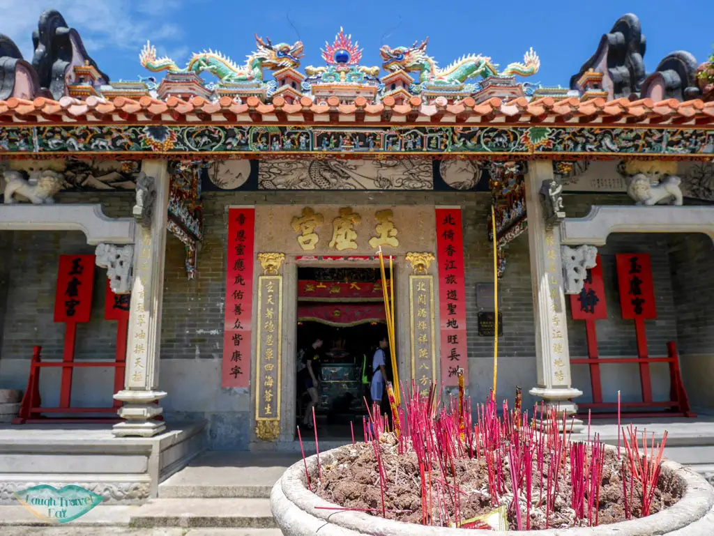 close up exterior of Yuk Hui Temple - Pak Tai Temple Cheung Chau, Hong Kong - Laugh Travel Ear