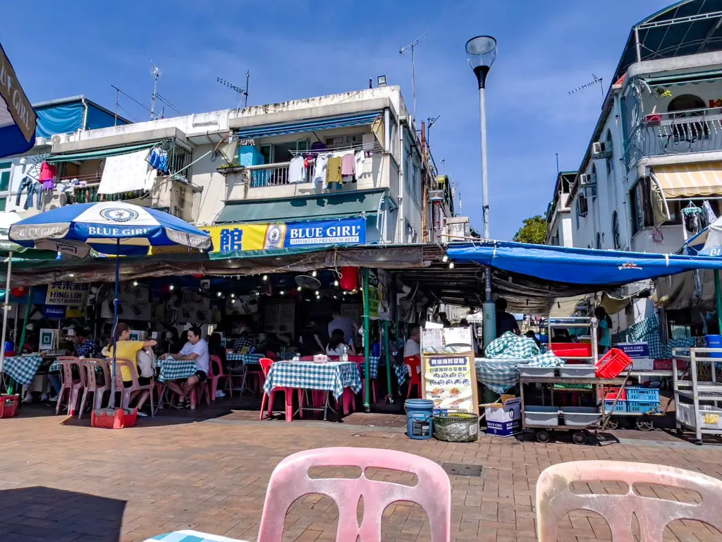 hing lok restaurant seafood cheung chau hong kong - laugh travel eat