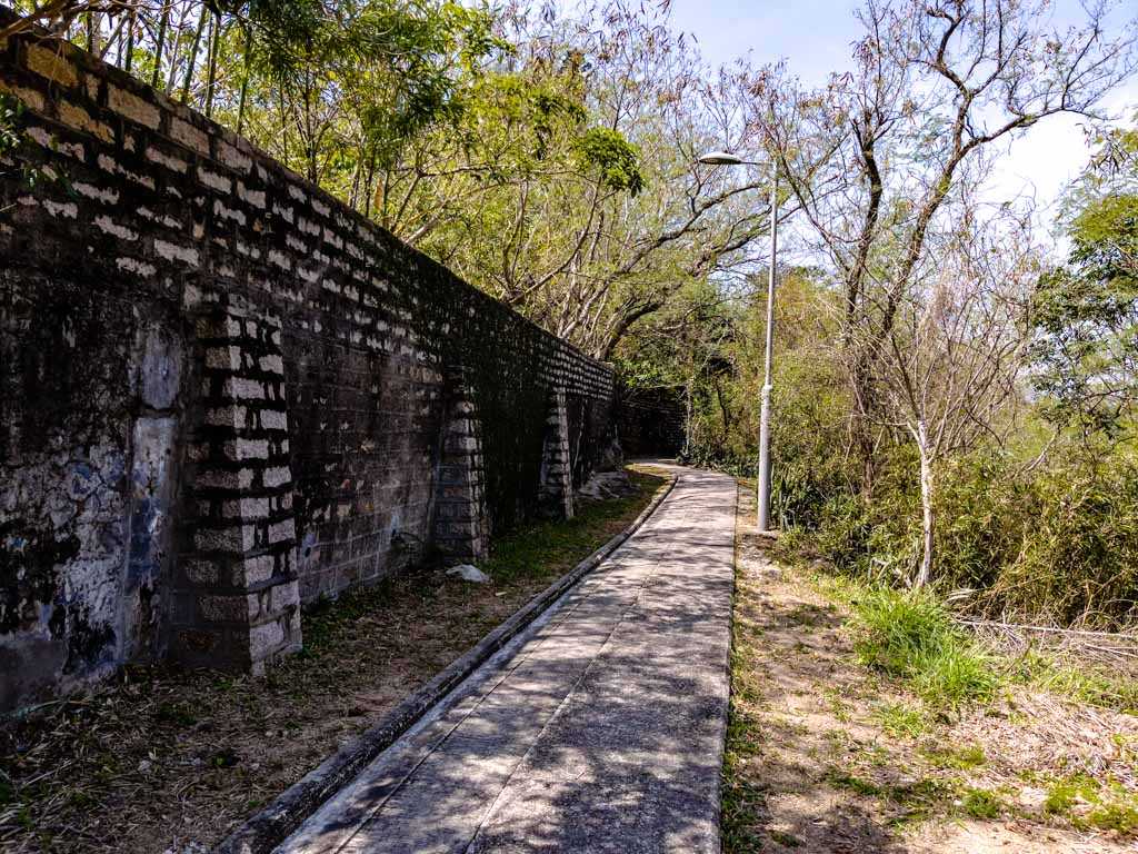 mini great wall loop out cheung chau hong kong - laugh travel eat