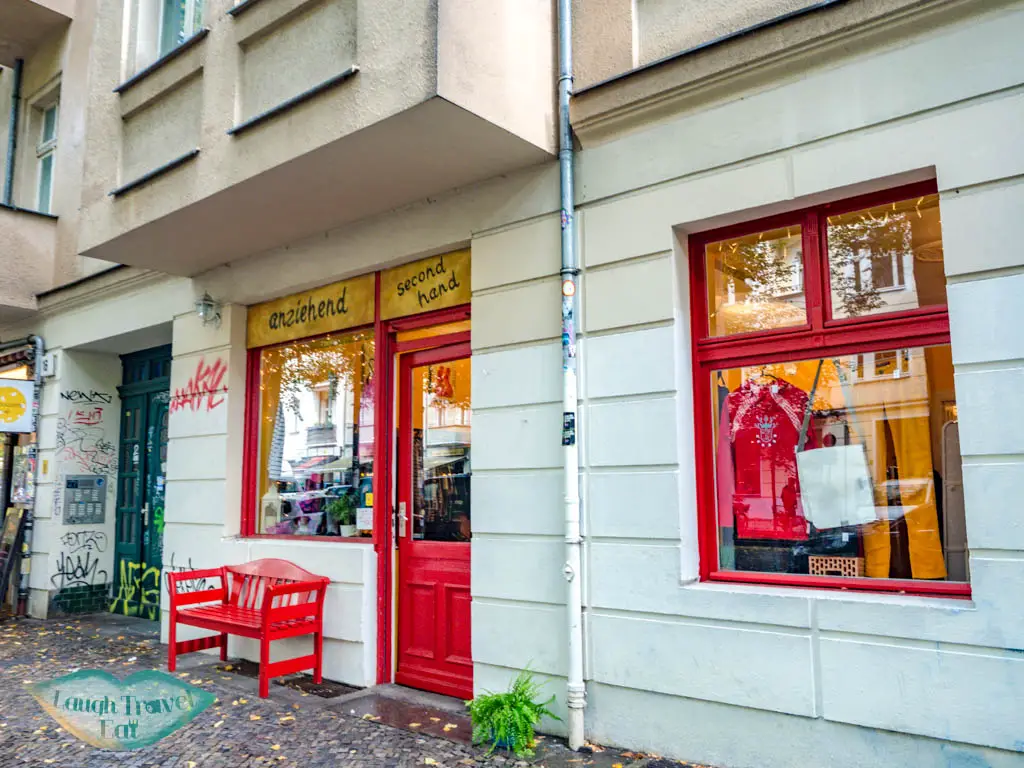 Anziehand second hand mode Friedrichshain berlin germany - laugh travel eat