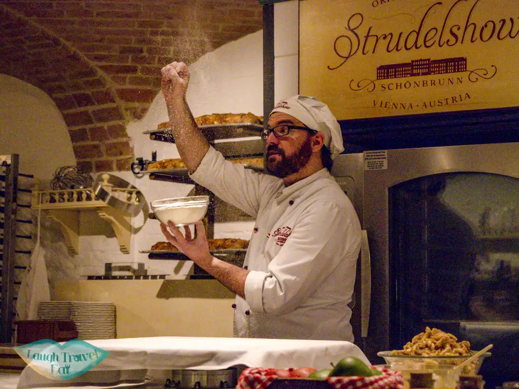 apple strudle show schobrunn palace vienna austria - laugh travel eat-3