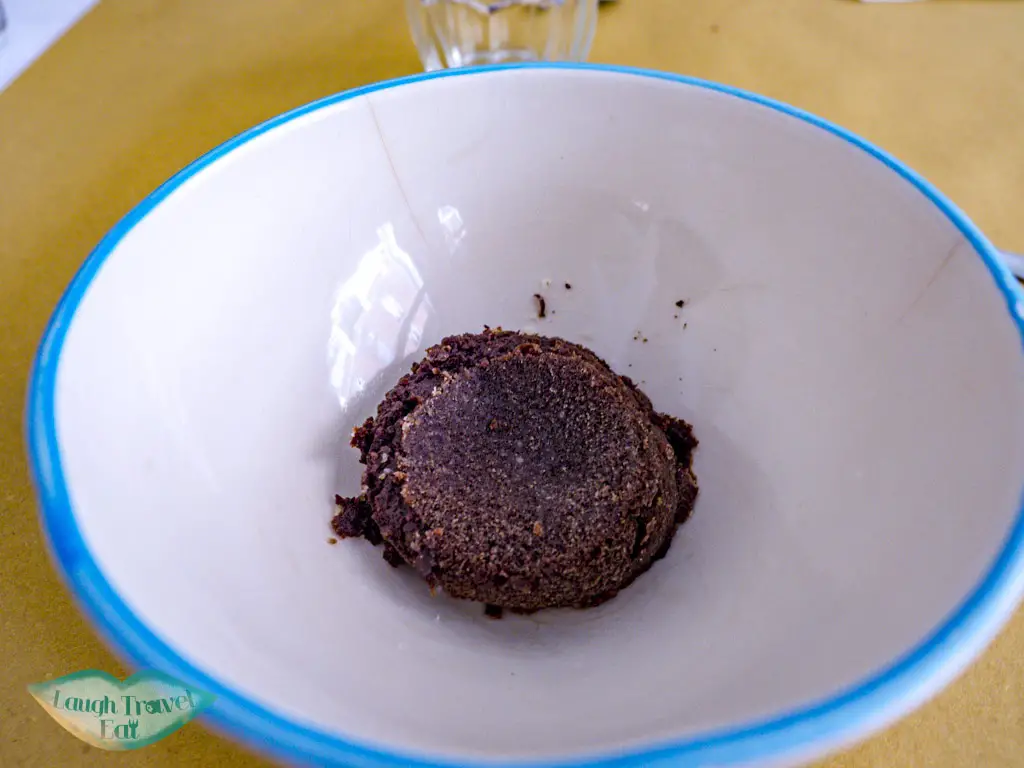 chocolate lava cake Ristorante È Cucina Leopardi bologna italy - laugh travel eat