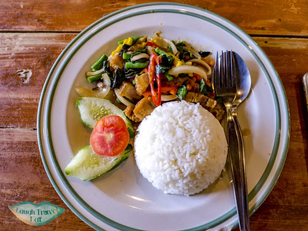 aroy dee chiang mai thailand - laugh travel eat-2