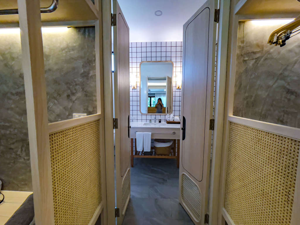 bathroom pavilions anana ecological resort ao nang krabi thailand - laugh travel eat (1)