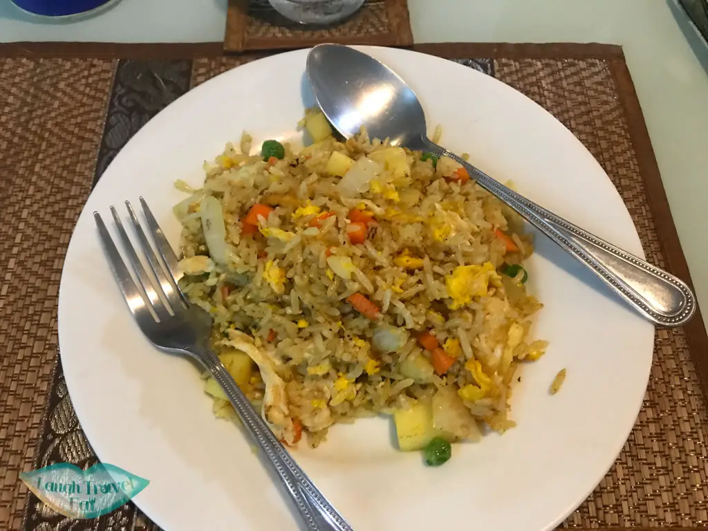 pinapple fried rice oraya restaurant hua hin thailand - laugh travel eat