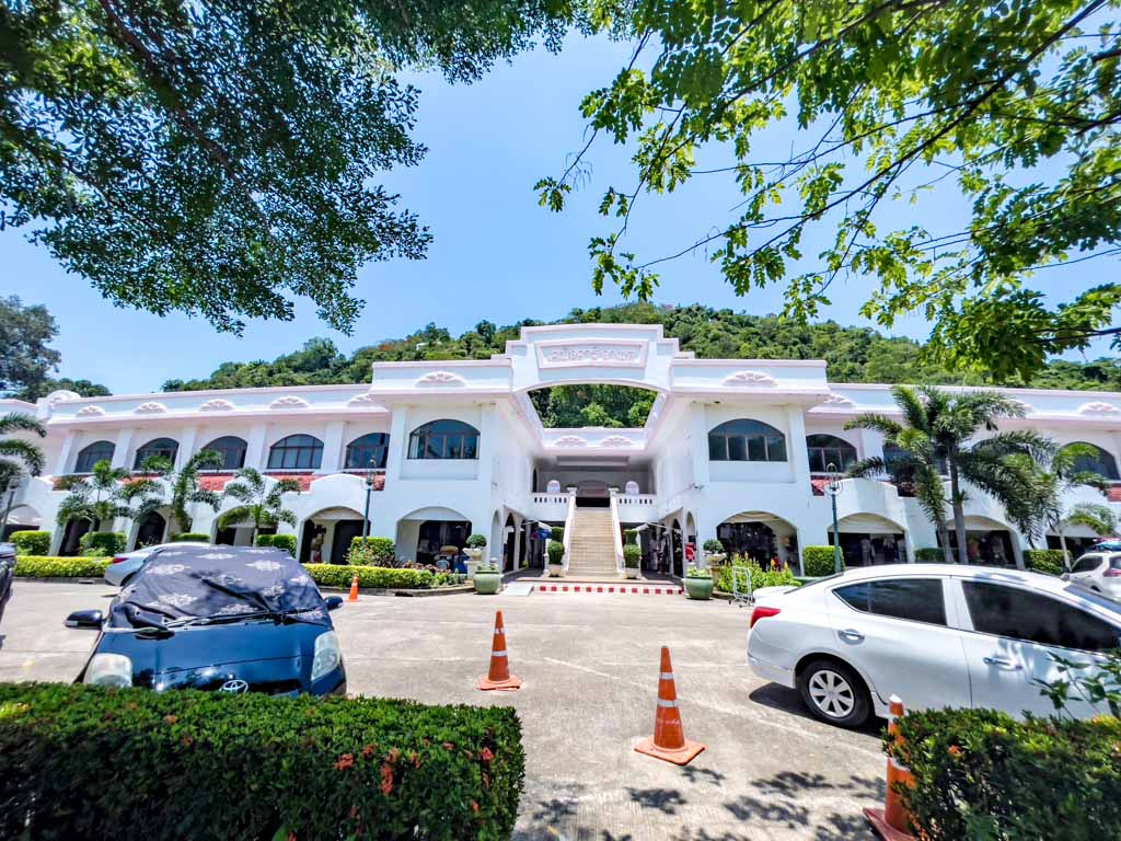 cable car place for khao wang Phra Nakhon Khiri Royal Palace phetchaburi hua hin thailand - laugh travel eat